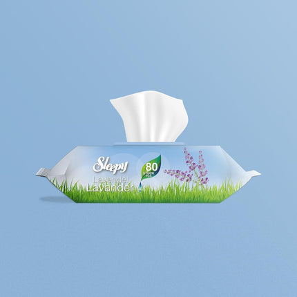 Geöffnete Packung Sleepy Lavendel Feuchttücher mit sichtbar herausgezogenem Tuch